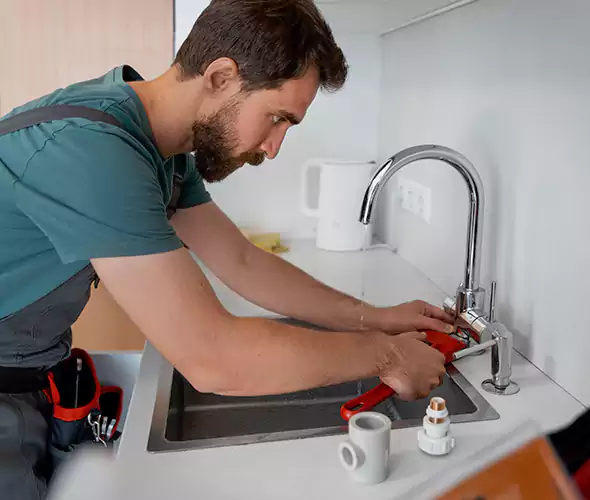 Professional Sink Installation Specialist in East Islip, NY: Schedule Professional Sink Setup Services with Us