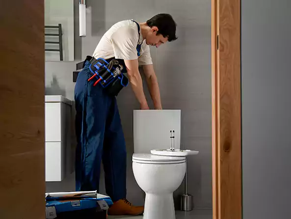Why Choose East Islip Plumbing for Toilet Replacement in East Islip, NY?